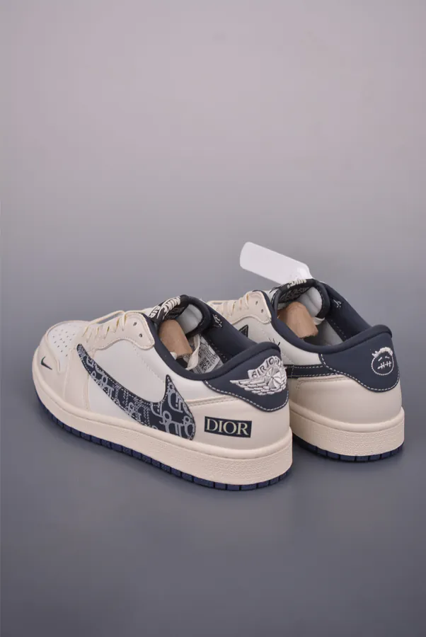 Fraent x Travis Scott x Air 1 Low 三方联名倒钩
