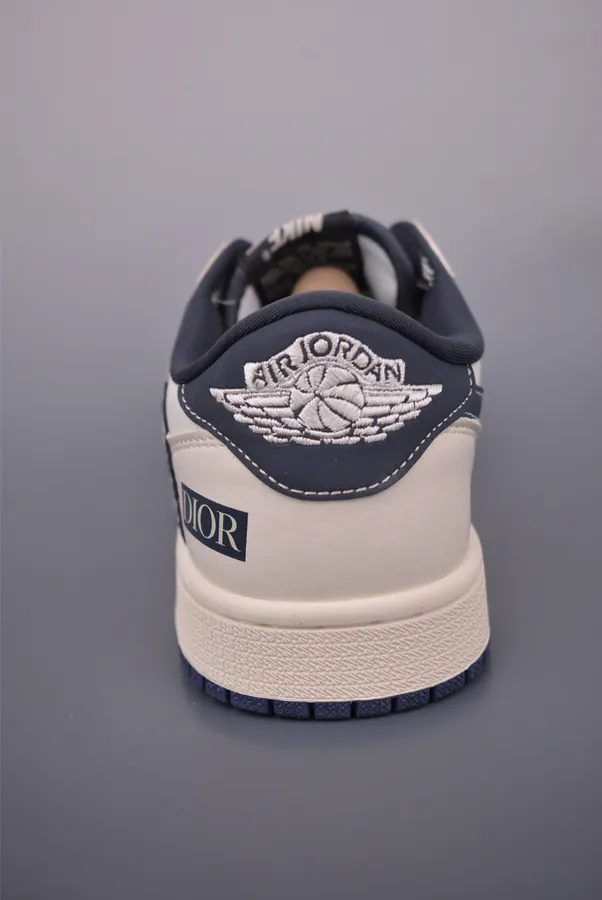 Fraent x Travis Scott x Air 1 Low 三方联名倒钩