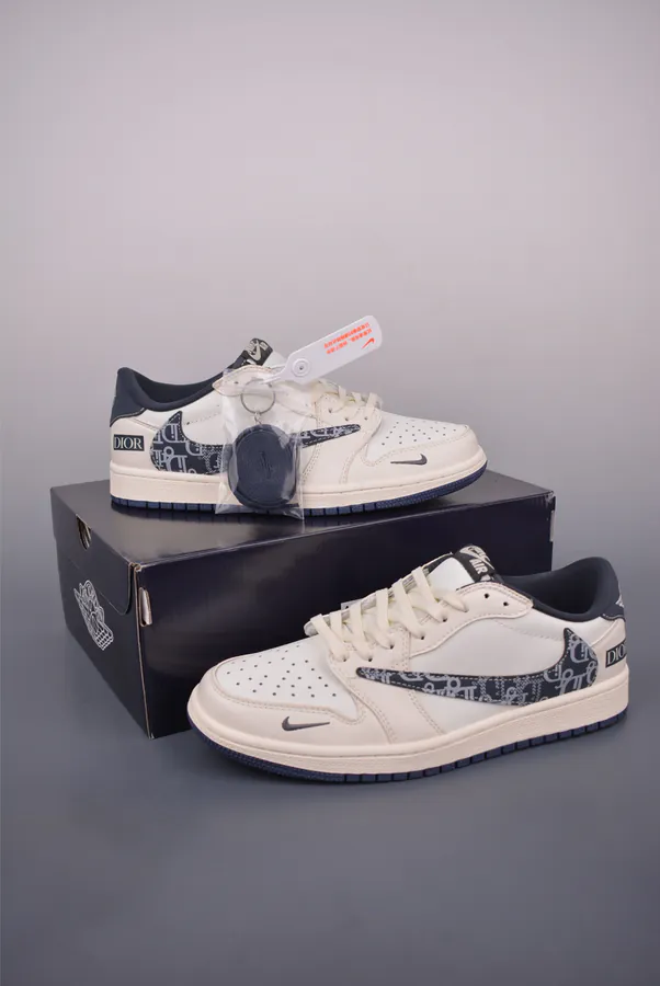 Fraent x Travis Scott x Air 1 Low 三方联名倒钩