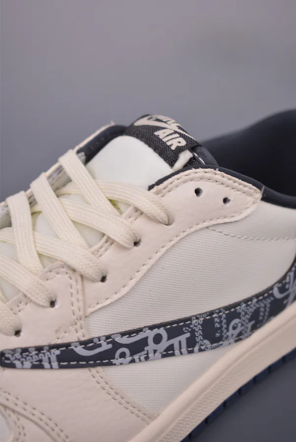 Fraent x Travis Scott x Air 1 Low 三方联名倒钩