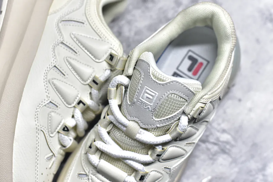 FILA FUSION Carrot 2.0 Classic Retro Sneaker