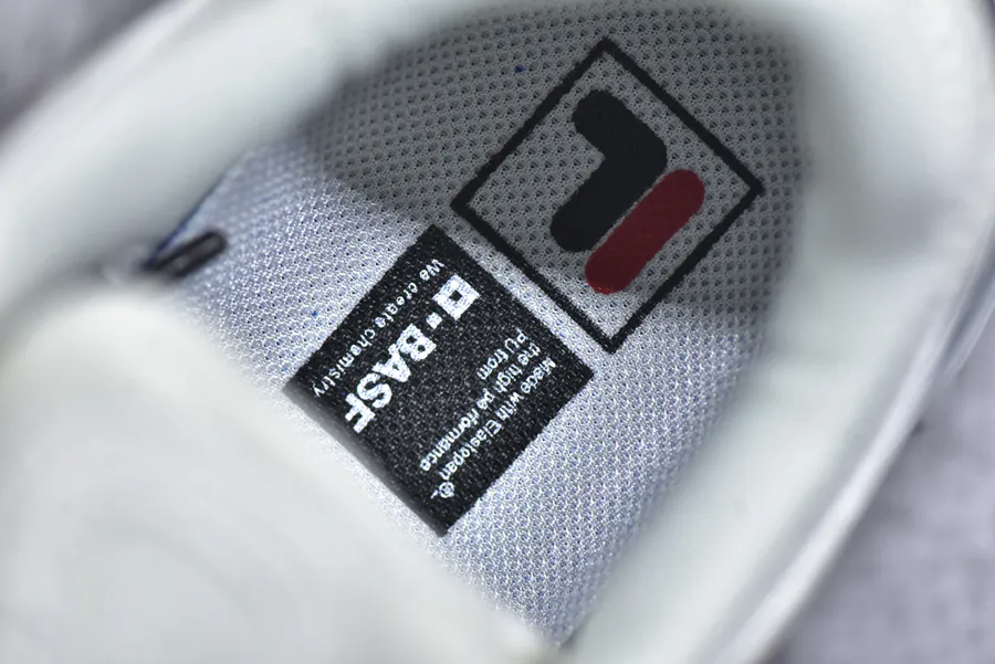 FILA FUSION Carrot 2.0 Classic Retro Sneaker