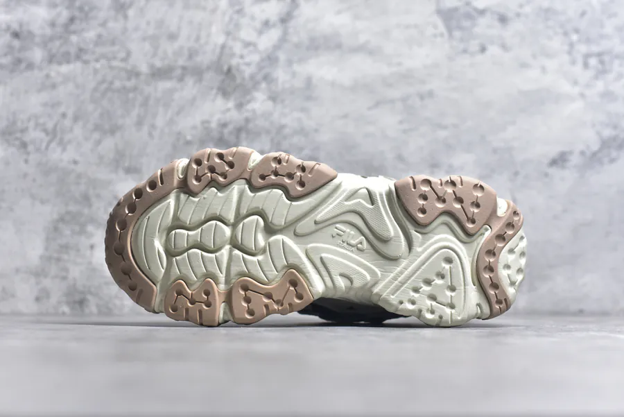 PEASE Pea Shoe Comfortable and Versatile Low Top Sneaker