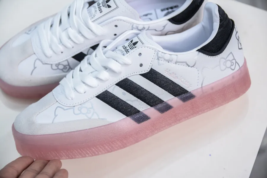 KITH x arks x Originals 8th Street Samba 'Savh' Sneaker