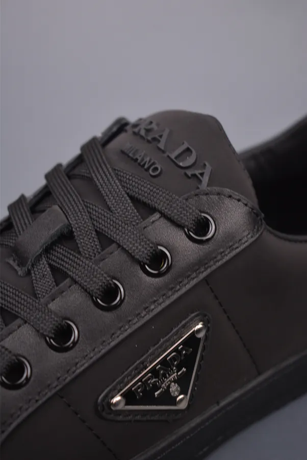 PRA Low Top Sneaker with Logo Premium Quality