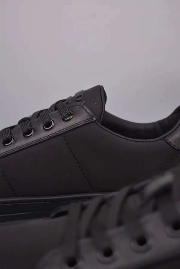 PRA Low Top Sneaker with Logo Premium Quality