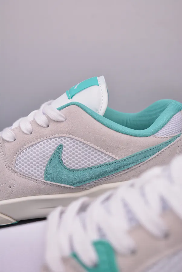 CX Exclusive Original Air CMFT Era Low Top Sneakers