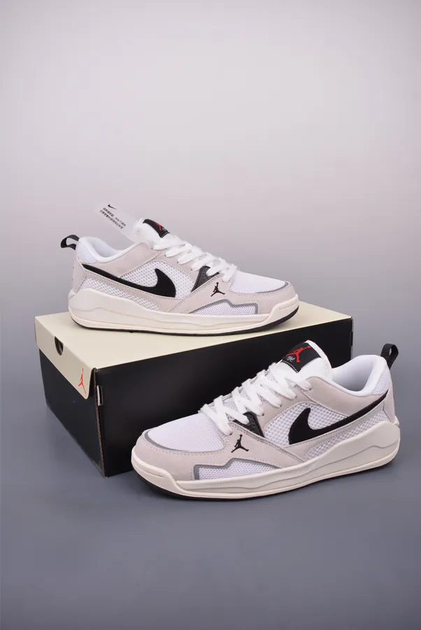 CX Exclusive Pure Original Air CMFT Era Low Top Sneakers