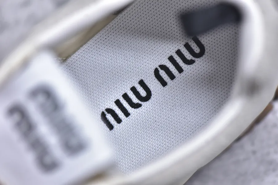 Miu Miu 25ss Tyre Series Casual Sneaker