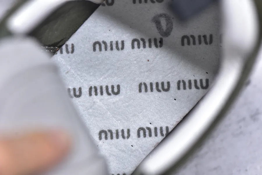 Miu Miu 25ss Tyre Series Casual Sneaker
