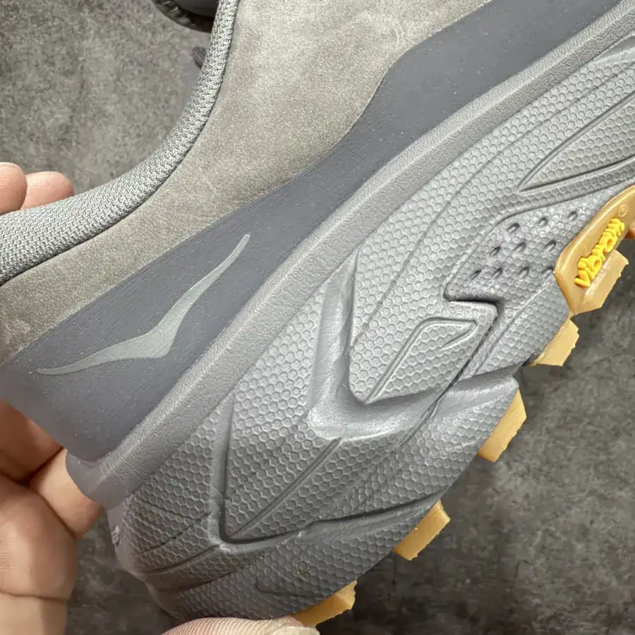HOKA ONE ONE Tor Summit 2 in Brown Samiit Series