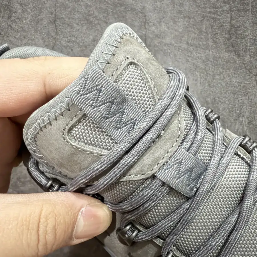 HOKA ONE ONE Tor Summit 2 in Brown Samiit Series