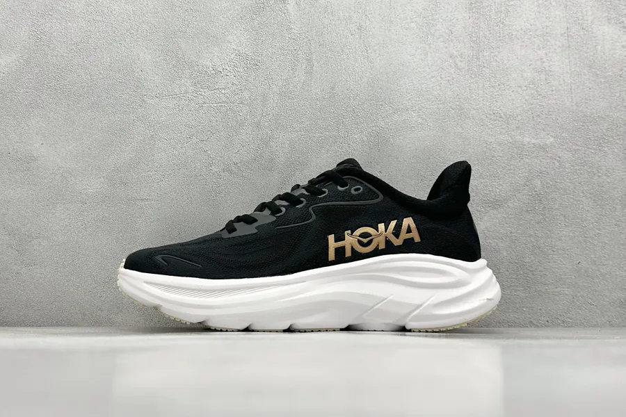 Hoka W Clifton 10 Lightweight Running Shoes