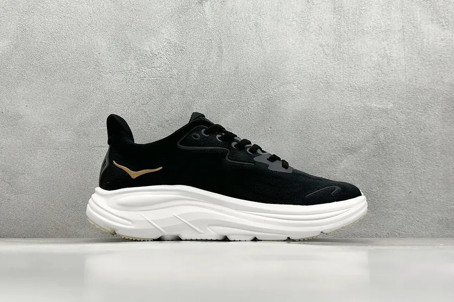 Hoka W Clifton 10 Lightweight Running Shoes