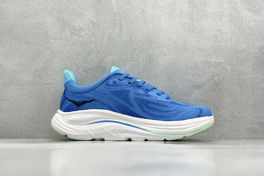 Hoka W Clifton 10 Lightweight Running Shoes