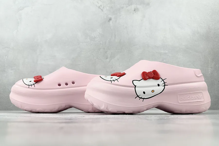 Hello Kitty × adidas originals AdiFOM Stan Smith Mule in Pink