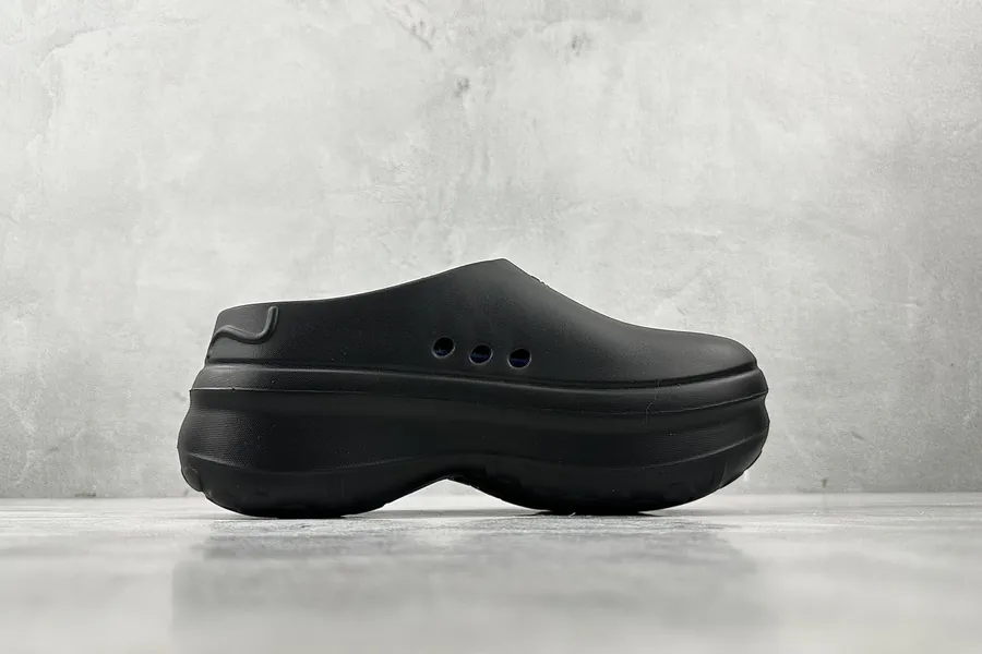 Adidas Originals AdiFOM Stan Smith Mule in Black