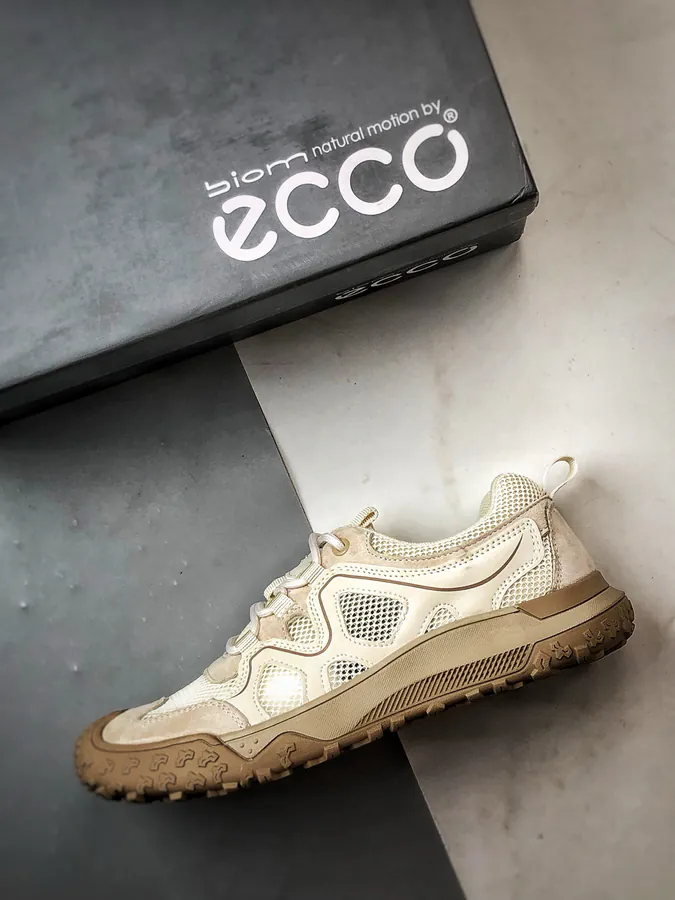 Ecco BIOM Men's Summer Outdoor Sneaker