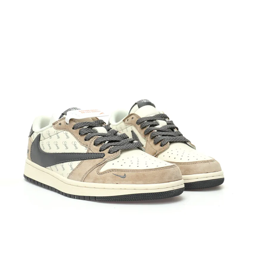 XZ6188 690 1 Low OG Sneaker