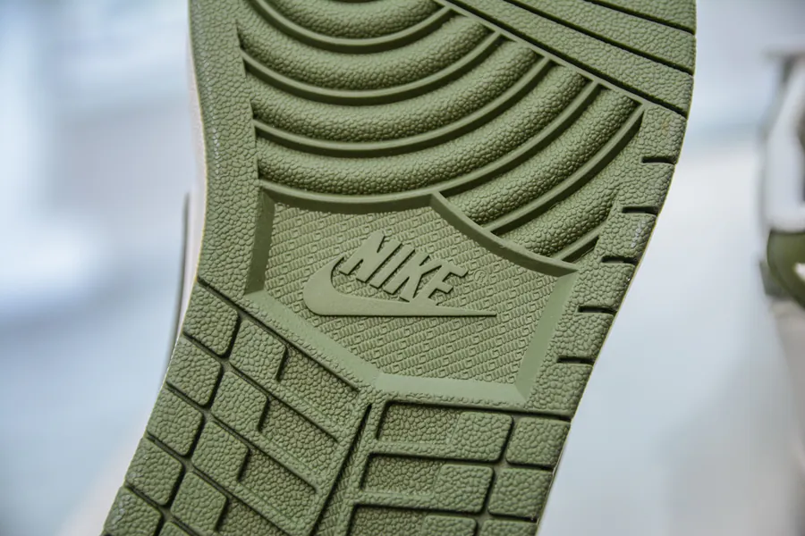 TS x Air 1 Low 1 Low Sneaker
