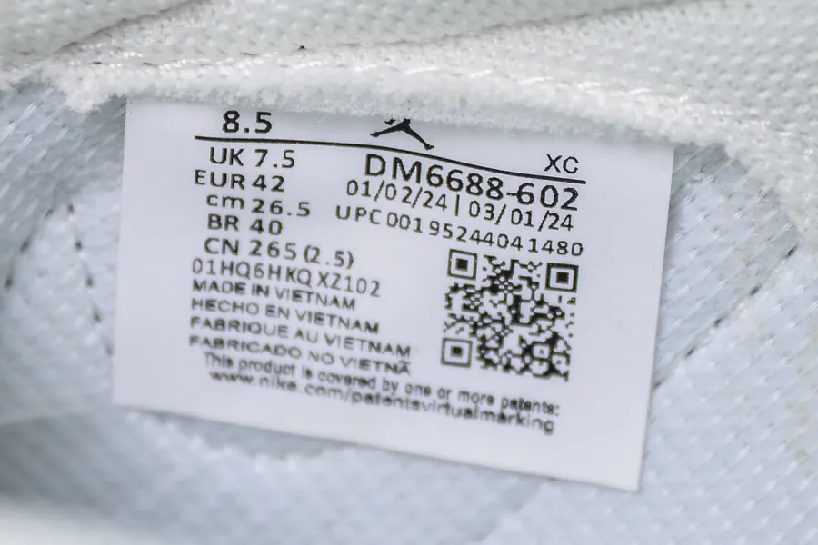 TS x Air 1 Low 1 Low Sneaker
