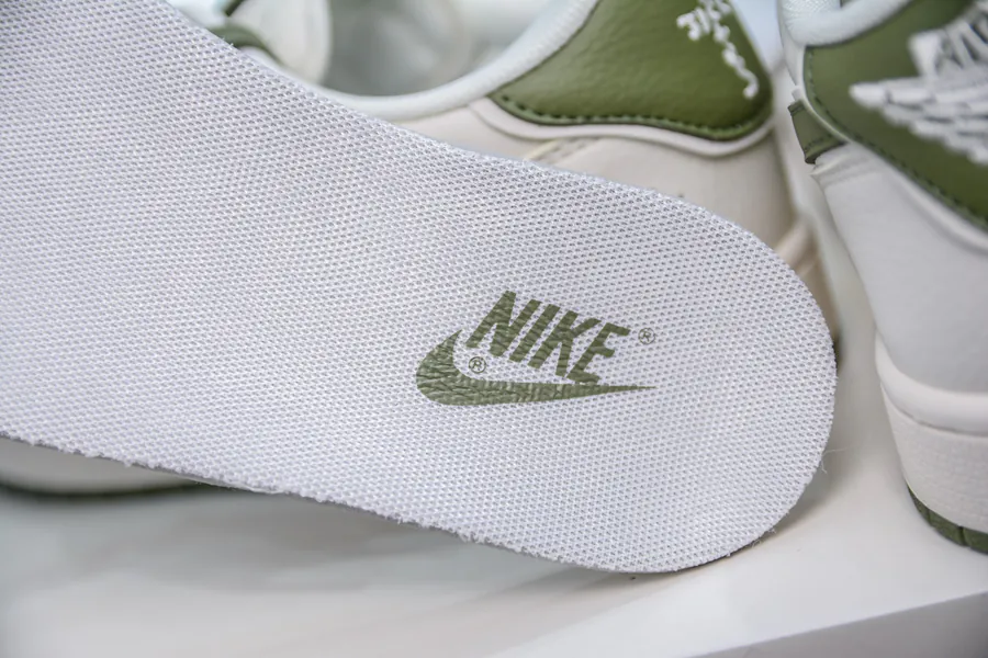TS x Air 1 Low 1 Low Sneaker