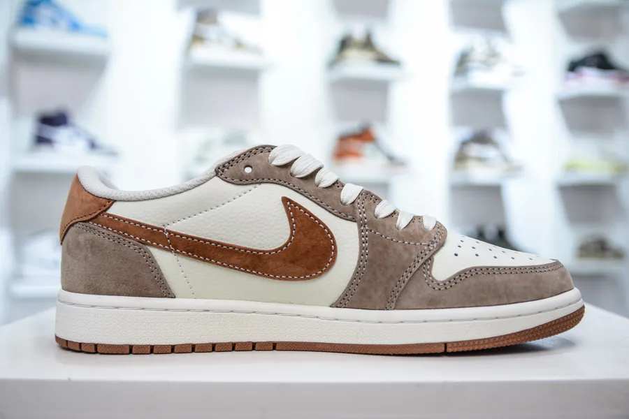 TS x Air 1 Low x The North Face Collaboration Sneaker