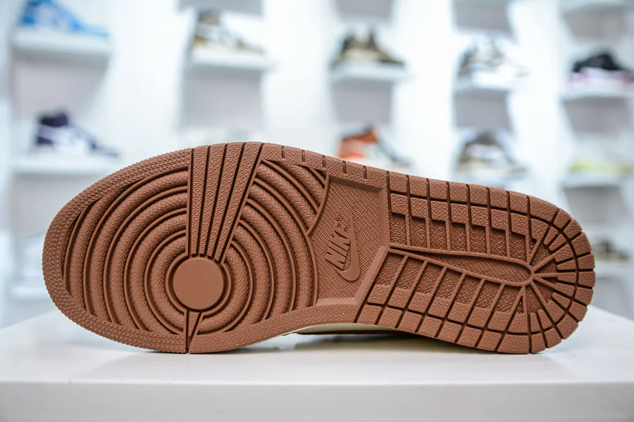TS x Air 1 Low x The North Face Collaboration Sneaker