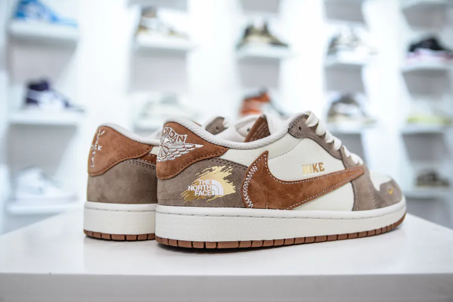 TS x Air 1 Low x The North Face Collaboration Sneaker