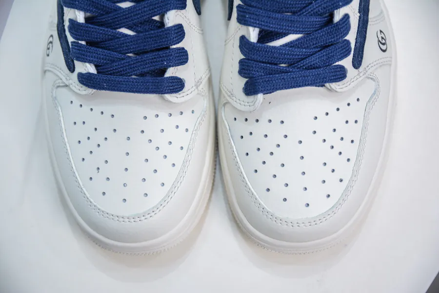 Fraent x Travis Scott x Air 1 Low Premium Collaboration Sneaker