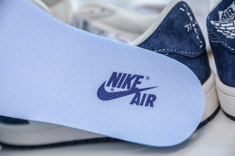 Fraent x Travis Scott x Air 1 Low Collaborative Low Sneakers
