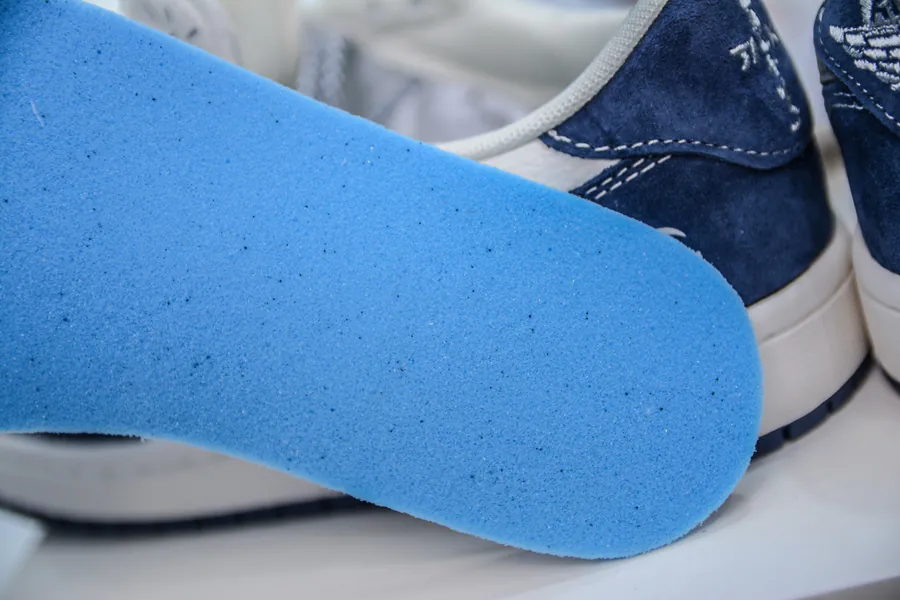 Fraent x Travis Scott x Air 1 Low Collaborative Low Sneakers