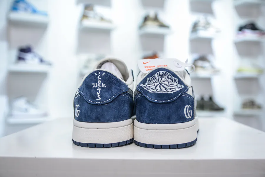Fraent x Travis Scott x Air 1 Low Premium Converse Chuck Taylor Low Sneakers