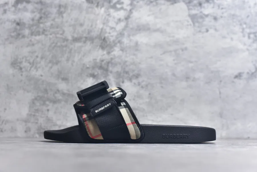 BBR YB Slippers with Exclusive Design