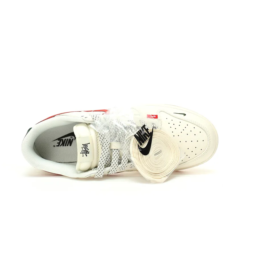 X By You SB Dunk Low Retro SP Retro Style Low Top Sneaker