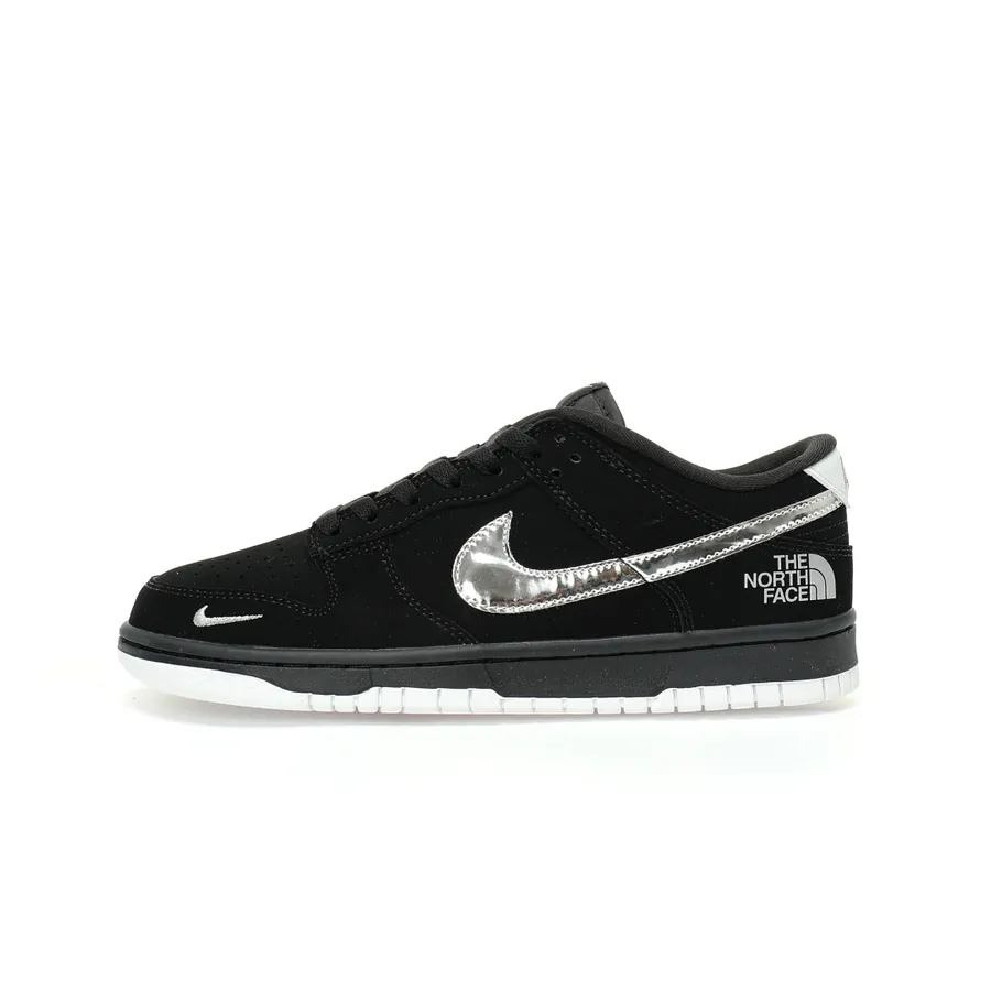 SB Dunk Low The North Face Collaboration Sneaker