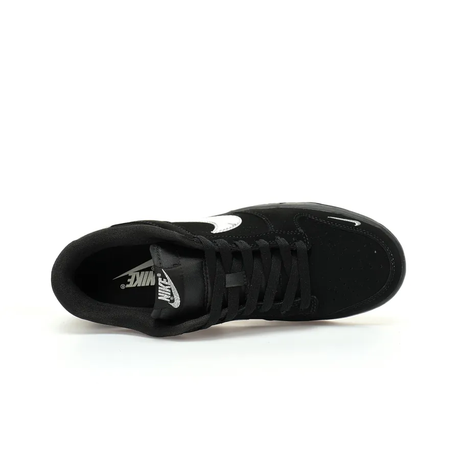 SB Dunk Low The North Face Collaboration Sneaker