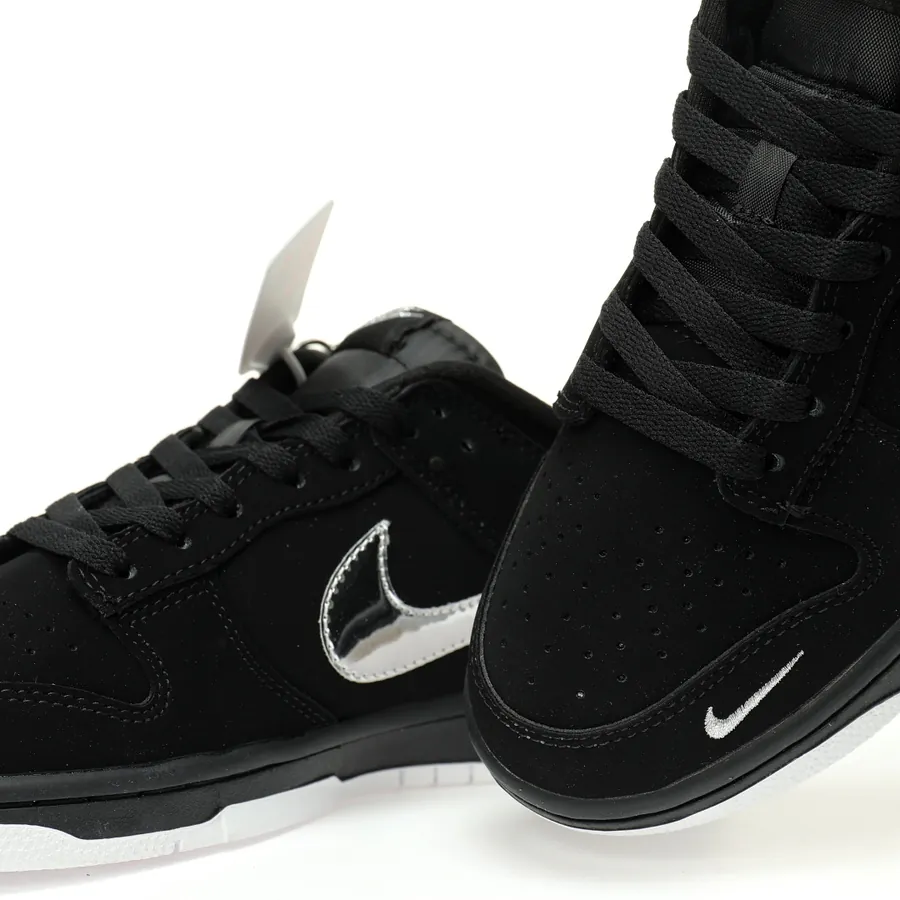 SB Dunk Low The North Face Collaboration Sneaker