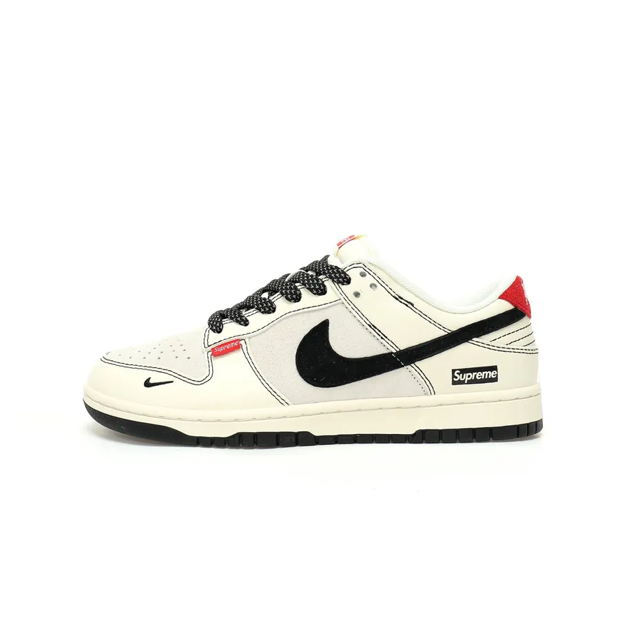 Supreme x Nike SB Dunk Low Retro SP Supreme联名米白红黑标