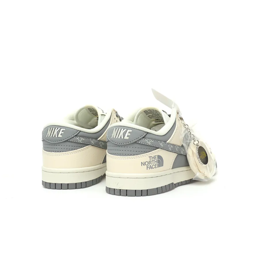 SB Dunk Low The North Face Collaboration Sneaker