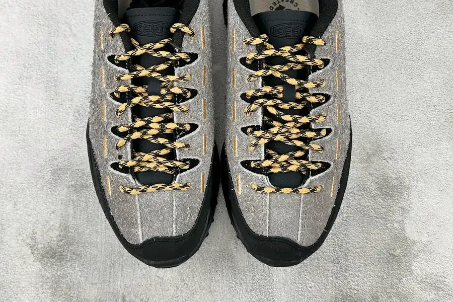 KEEN Jasper Zionic in Gray