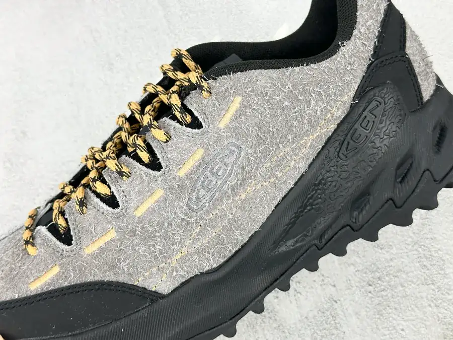 KEEN Jasper Zionic in Gray