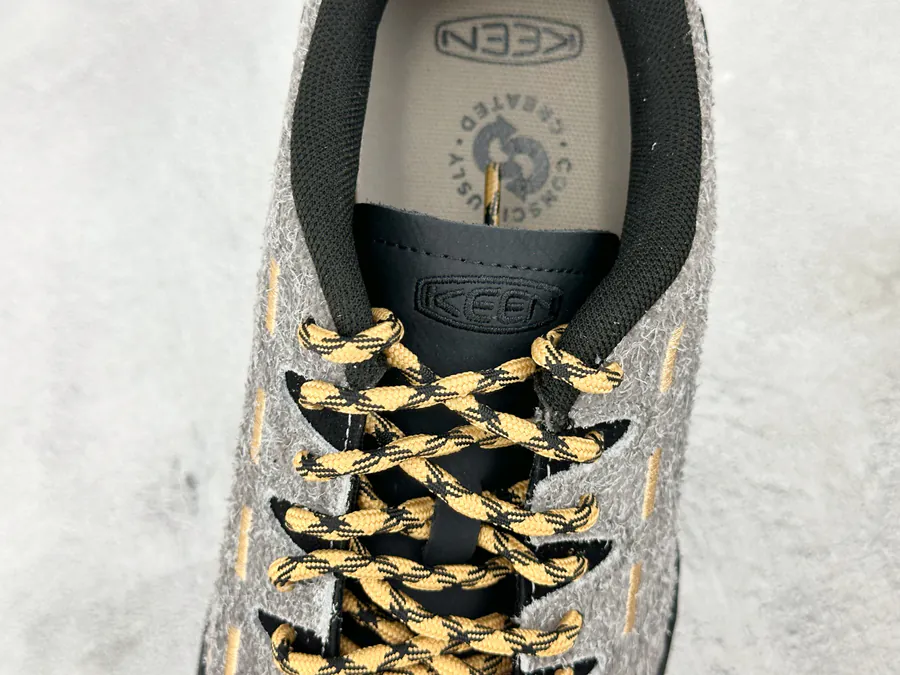 KEEN Jasper Zionic in Gray