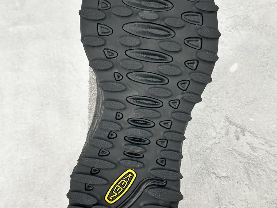 KEEN Jasper Zionic in Gray