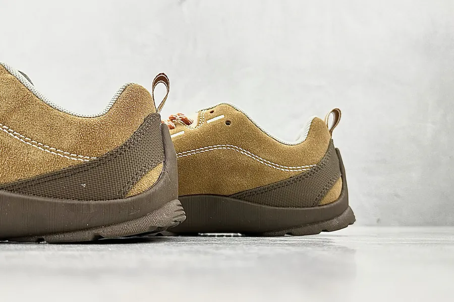 KEEN Jasper Brown