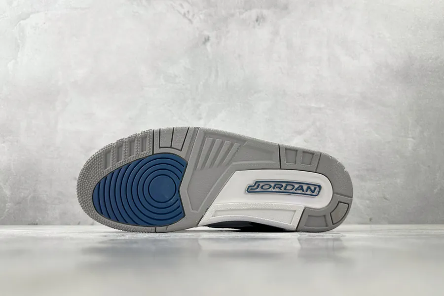 Legacy 312 Low in White and Blue
