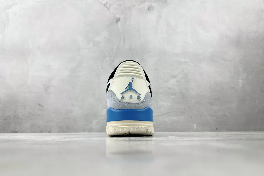Legacy 312 Low in Light Blue