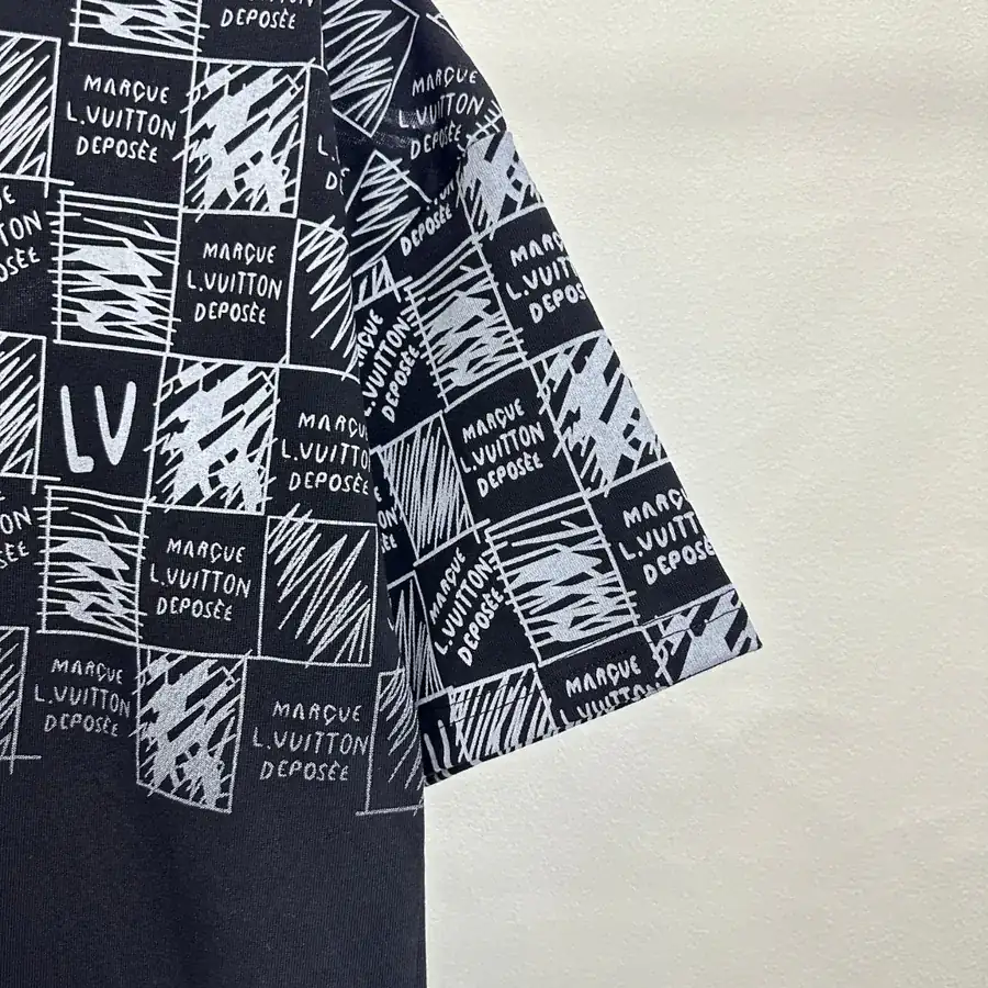 LVV Celestine Exclusive Gradient Checkered Short Sleeve
