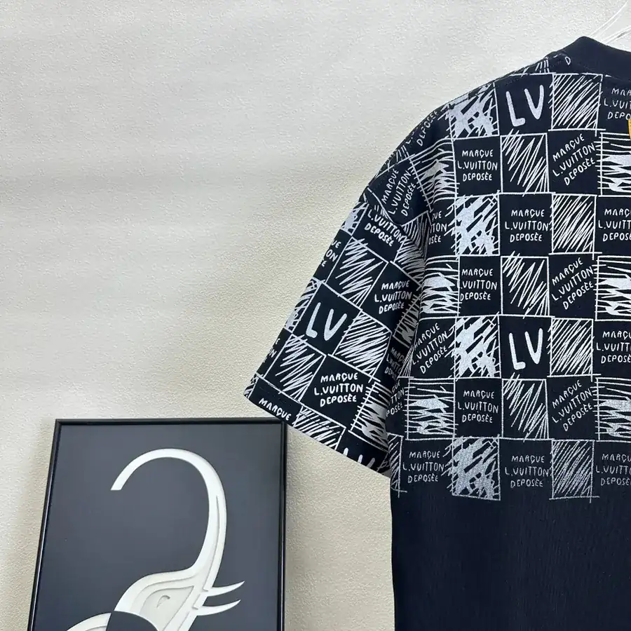 LVV Celestine Exclusive Gradient Checkered Short Sleeve