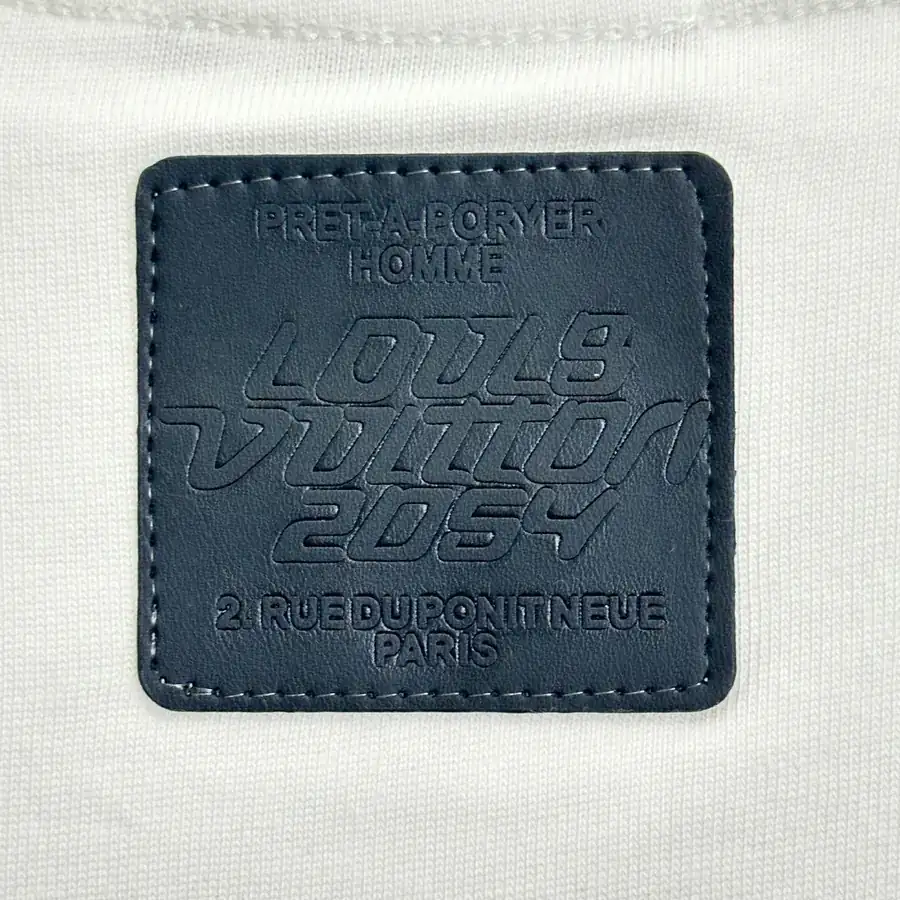 LVV Starlight Exclusive Irregular Plane Logo T Shirt